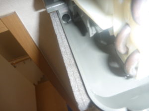 日立RAS-V25Bフィルター自動お掃除機能付きエアコンクリーニングドレンパン洗浄後の画像　